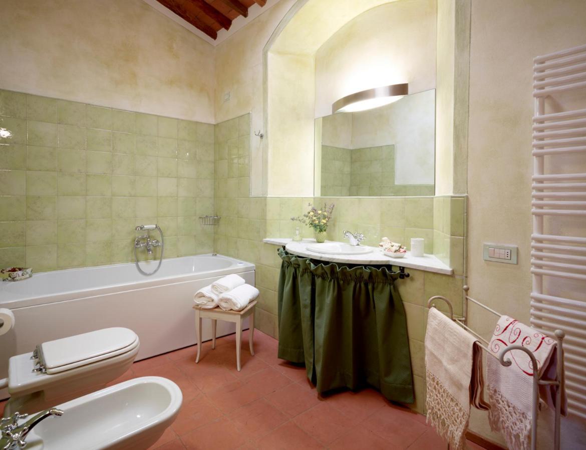 Relais Borgo Petrognano Frühstückspension Barberino di Val dʼElsa